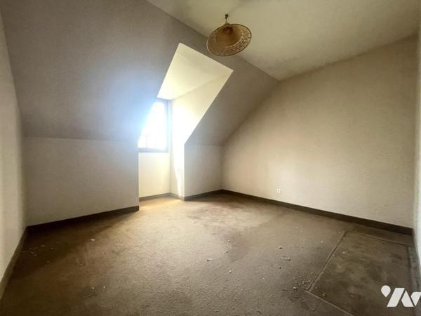 A VENDRE - NANTES - PONT DU CENS - En impasse -Maison d'env 101.21 m² sur 141m² de terrain 141m².