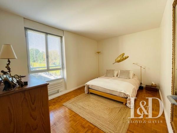 Appartement de standing, dernier étage, terrasse plein sud