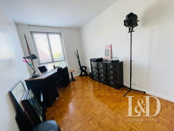 Appartement de standing, dernier étage, terrasse plein sud