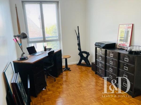 Appartement de standing, dernier étage, terrasse plein sud