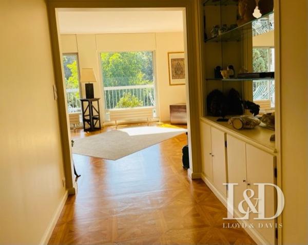 Appartement de standing, dernier étage, terrasse plein sud