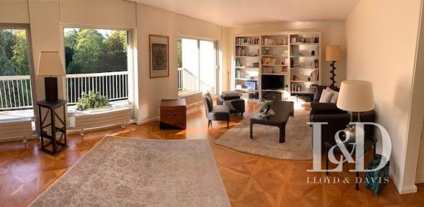 Appartement de standing, dernier étage, terrasse plein sud