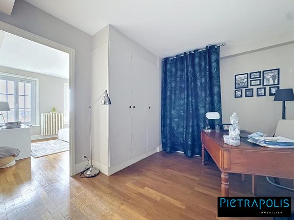 T4 de 152m2 + Loggia + Garage avec très grande pièce de vie