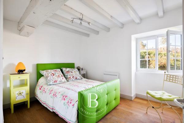 Saint-Palais, Ferme 4 Chambres -  427 m² à vendre