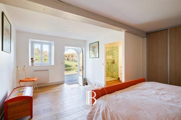 Saint-Palais, Ferme 4 Chambres -  427 m² à vendre