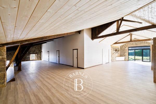 Saint-Palais, Ferme 4 Chambres -  427 m² à vendre