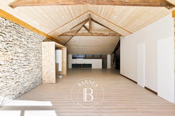 Saint-Palais, Ferme 4 Chambres -  427 m² à vendre