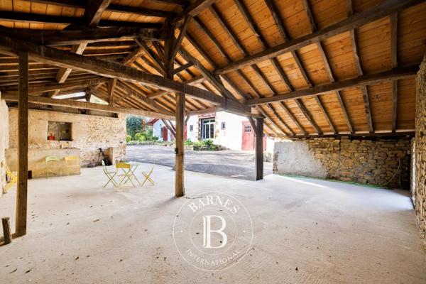 Saint-Palais, Ferme 4 Chambres -  427 m² à vendre