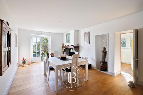 Saint-Palais, Ferme 4 Chambres -  427 m² à vendre