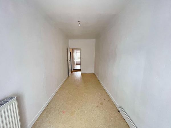 MAISON DE VILLE PROCHE COMMERCES