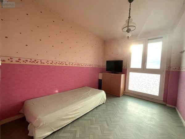 Achat - Appartement Tinqueux 51430 4 pièces 69 m 2 383 m 2