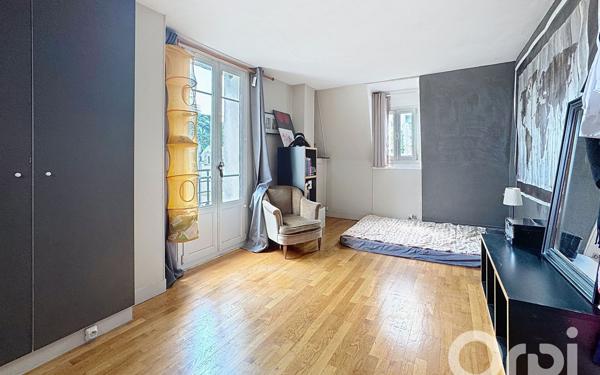 Maison à vendre    6 pièces •  Clamart