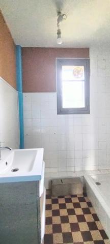 Appartement 3 Pièces – 73m² – Dernier Étage avec Balcon SAINT UZE (26)