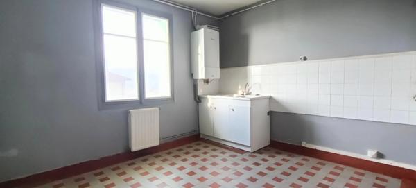 Appartement 3 Pièces – 73m² – Dernier Étage avec Balcon SAINT UZE (26)