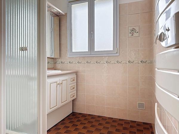 Beaumont-sur-oise – Maison individuelle 4 pièces 85 m² hab / 95 m² utiles avec 7 places de Parking