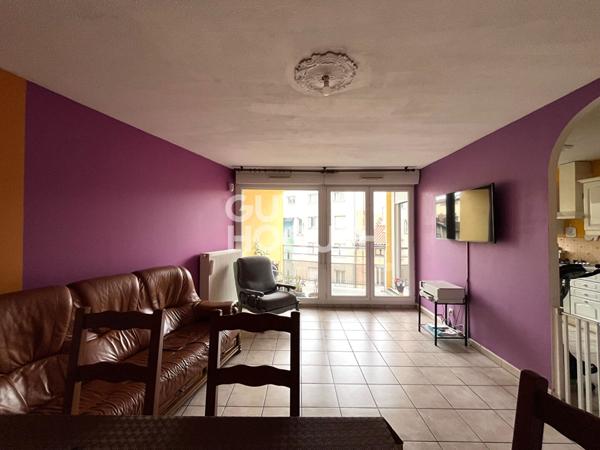 Spacieux T4 avec balcon, garage et grenier / Proche gare de Givors Ville