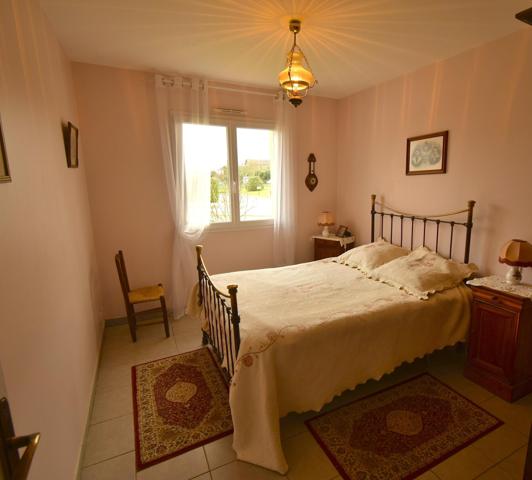 MAISON RECENTE DE PLAIN PIED GARAGE ET JARDIN