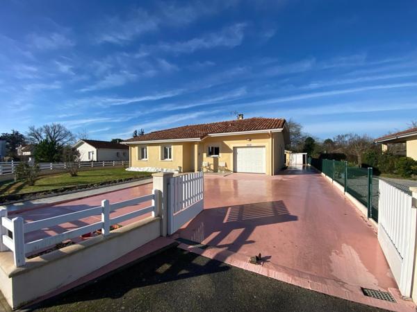 MAISON RECENTE DE PLAIN PIED GARAGE ET JARDIN