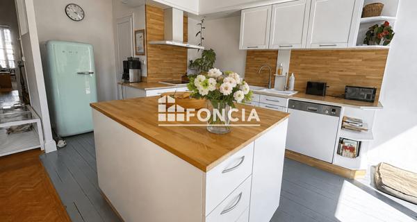 À vendre Maison 9 pièces 280 m² - Rochefort 17300