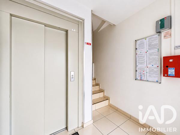 Murs commerciaux  à vendre 84,18 m² Dourdan
