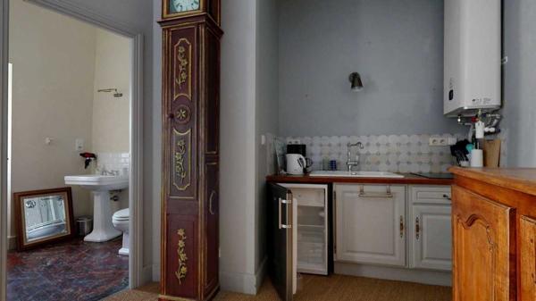Appartement - Sarlat-la-caneda Sarlat : Dans l'œil de Ridley Scott, de "Les Duellistes" au "Dernier Duel", studio de 35m2 dans un immeuble classé. Visite virtuelle sur demande