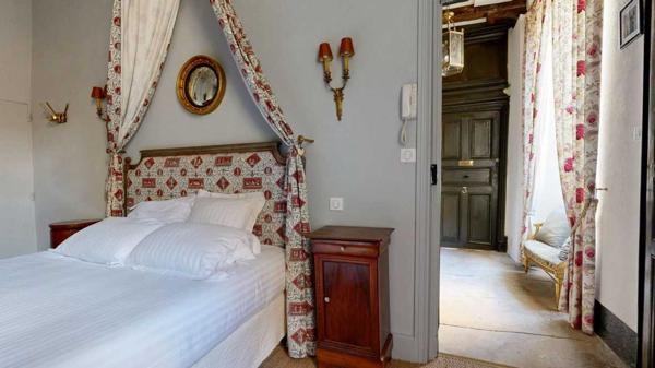 Appartement - Sarlat-la-caneda Sarlat : Dans l'œil de Ridley Scott, de "Les Duellistes" au "Dernier Duel", studio de 35m2 dans un immeuble classé. Visite virtuelle sur demande
