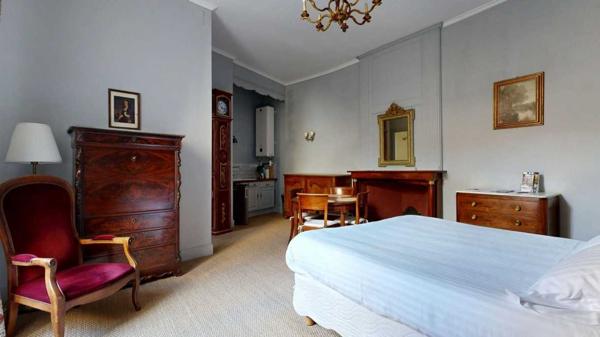 Appartement - Sarlat-la-caneda Sarlat : Dans l'œil de Ridley Scott, de "Les Duellistes" au "Dernier Duel", studio de 35m2 dans un immeuble classé. Visite virtuelle sur demande