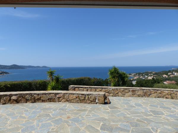 À vendre à Pietrosella : propriété vue mer avec Prestige & Châteaux