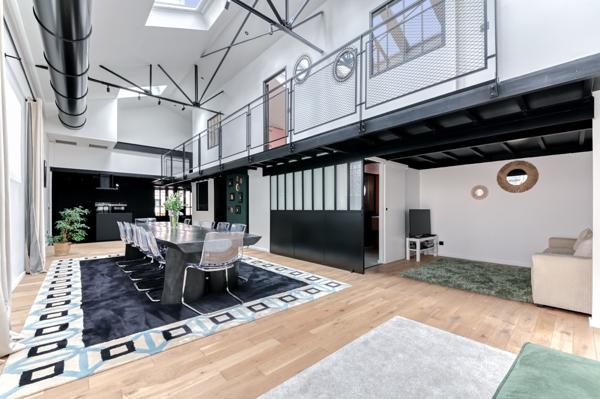 LYON 7 – GERLAND Loft d’exception de 226 m² Ancien studio de danse réinventé