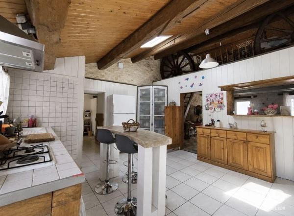 Maison à vendre 5 pièces 140 m² Aigrefeuille-d'Aunis