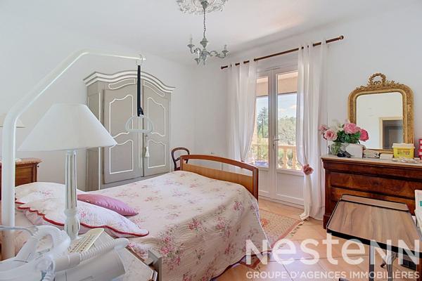 A VENDRE DRAGUIGNAN Villa 180m² avec piscine et vue dégagée - 4553m² de terrain
