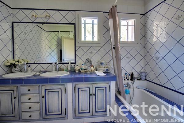 A VENDRE DRAGUIGNAN Villa 180m² avec piscine et vue dégagée - 4553m² de terrain