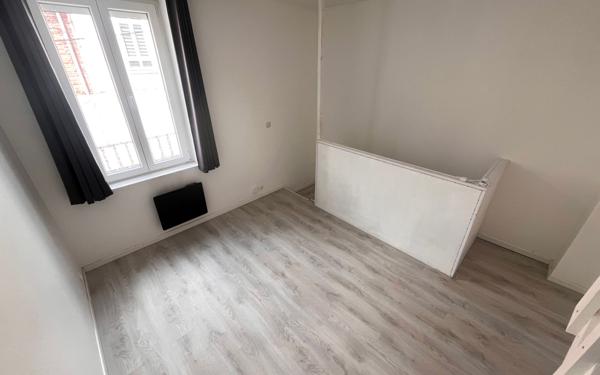 Maison à louer    2 pièces •  Armentières