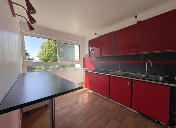 Appartement Verrieres Le Buisson 4 pièce(s) 78 m2