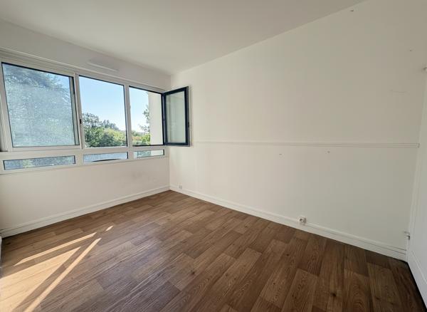 Appartement Verrieres Le Buisson 4 pièce(s) 78 m2