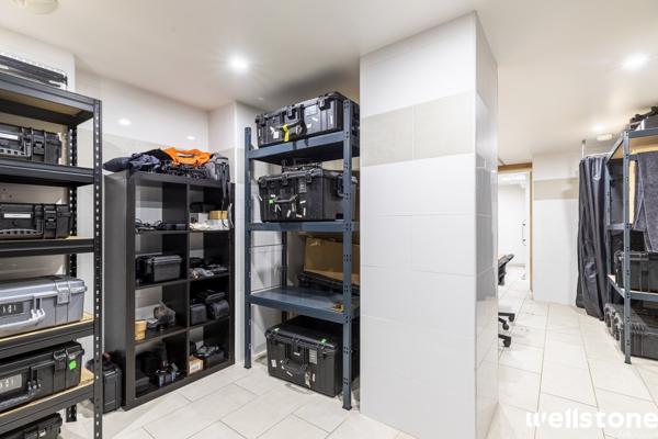 Bureaux à vendre ou à louer à PARIS 75018