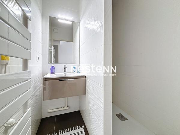 ISSY LES MOULINEAUX - Appartement traversant 4 pièces de 85,51m² avec terrasses dans un immeuble récent