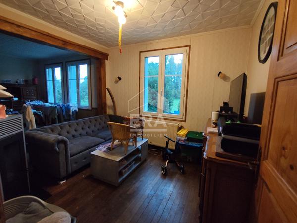 Charmante Maison à Vendre - Un Potentiel à Explorer !