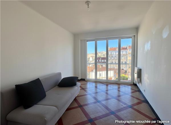 A vendre en exclusivité un appartement Marseille de type 3 avec Balcon 13007 MARSEILLE