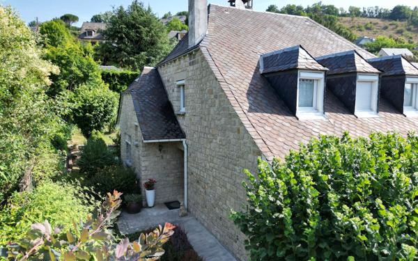 Maison à vendre    5 pièces •  Espalion