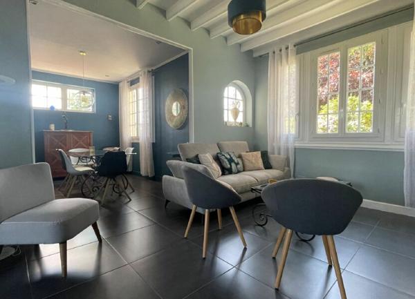 Maison à vendre    5 pièces • 135 m2 Bouffémont