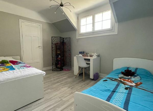 Maison à vendre    5 pièces • 135 m2 Bouffémont