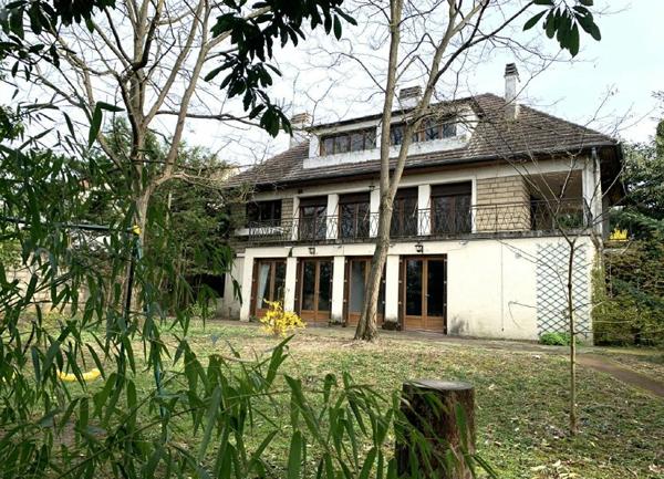 Maison à vendre    8 pièces •  Taverny