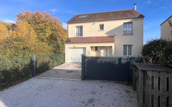 Maison à vendre    5 pièces •  Saint-Jean-le-Blanc