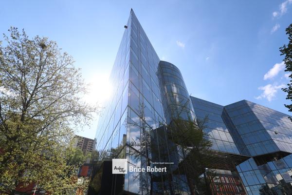 Location bureaux à Lyon 9ème dans immeuble moderne proche transports