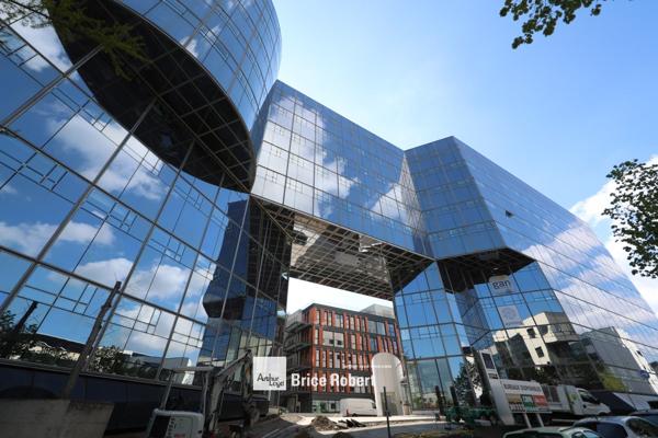 Location bureaux à Lyon 9ème dans immeuble moderne proche transports