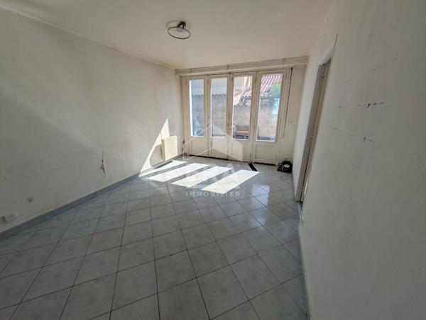 Maison à vendre à Montpon Ménestérol - Opportunité d'investissement à ne pas manquer !