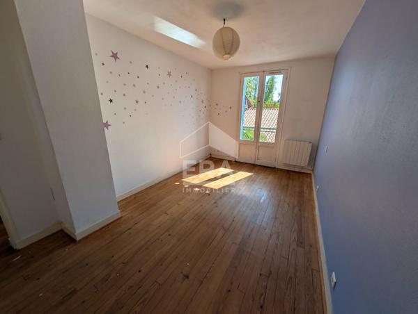 Maison à vendre à Montpon Ménestérol - Opportunité d'investissement à ne pas manquer !