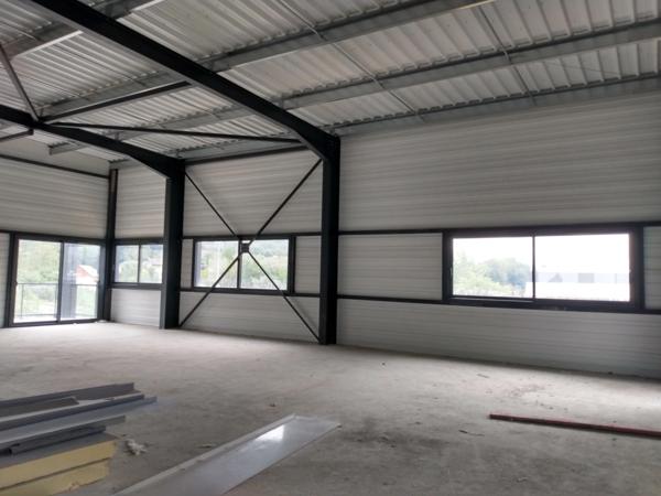 Dpt Savoie (73), à louer VOGLANS Bureaux 75 m²