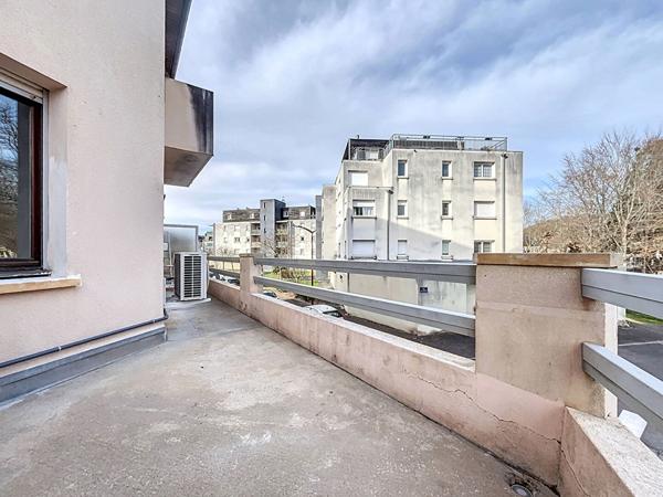 Appartement T2 proche du centre d'Objat 53m2